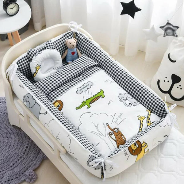 Portable Baby Bed Cartoon Print Removable Infant Cotton Cradle_0