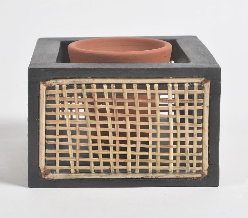 Classic Terracotta Planter with Teak Wood Stand